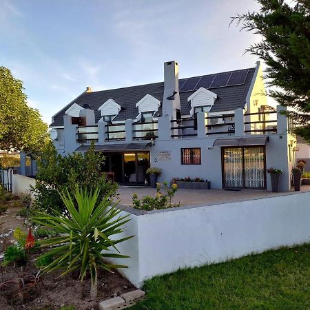 Holiday Guest House Langebaan Buitenkant foto