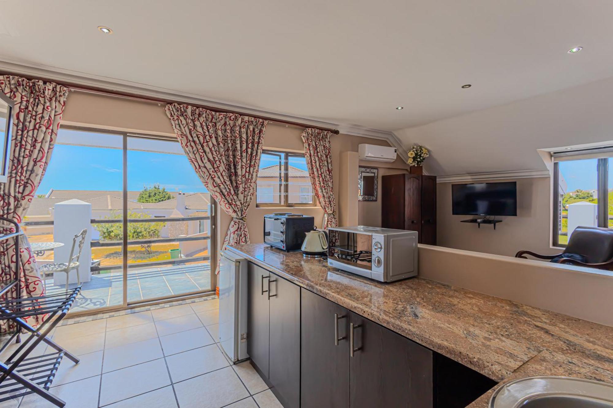 Holiday Guest House Langebaan Buitenkant foto